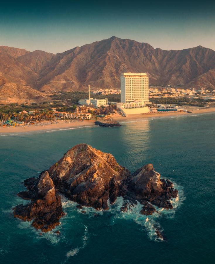 Royal M Al Aqah Beach Resort By Gewan Exterior photo The Gulf of Oman
